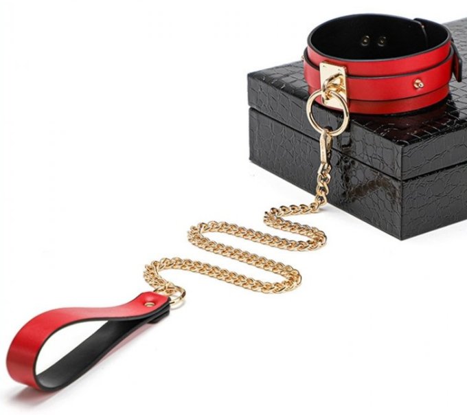 Coffret BDSM Luxury Noir-Rouge 8 Pièces